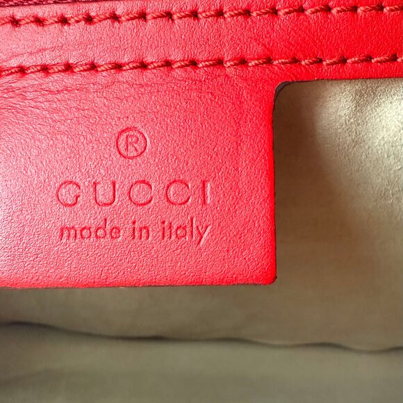 ❤️Gucci Small Red Sylvie Bag ( MODEL: 421882 001998) ❤️ - Picture 6 of 13
